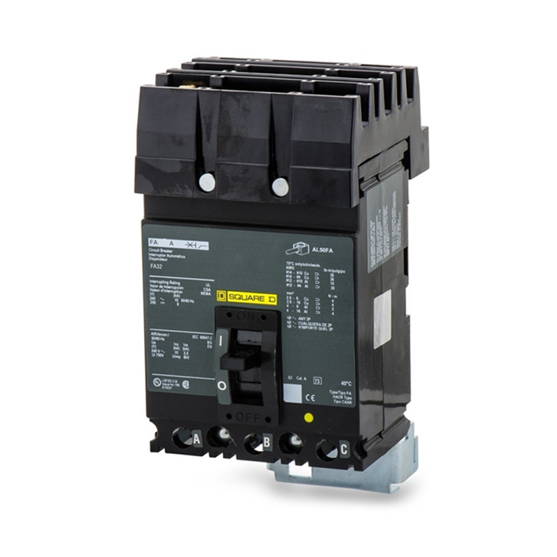 Breaker termomagnético I-Line FA32015, 3P, 15A, 240V, 10kA